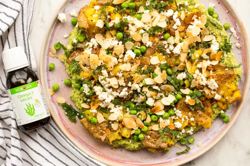 Smashed Potatoes mit Erbsen-Omega-3 Dip