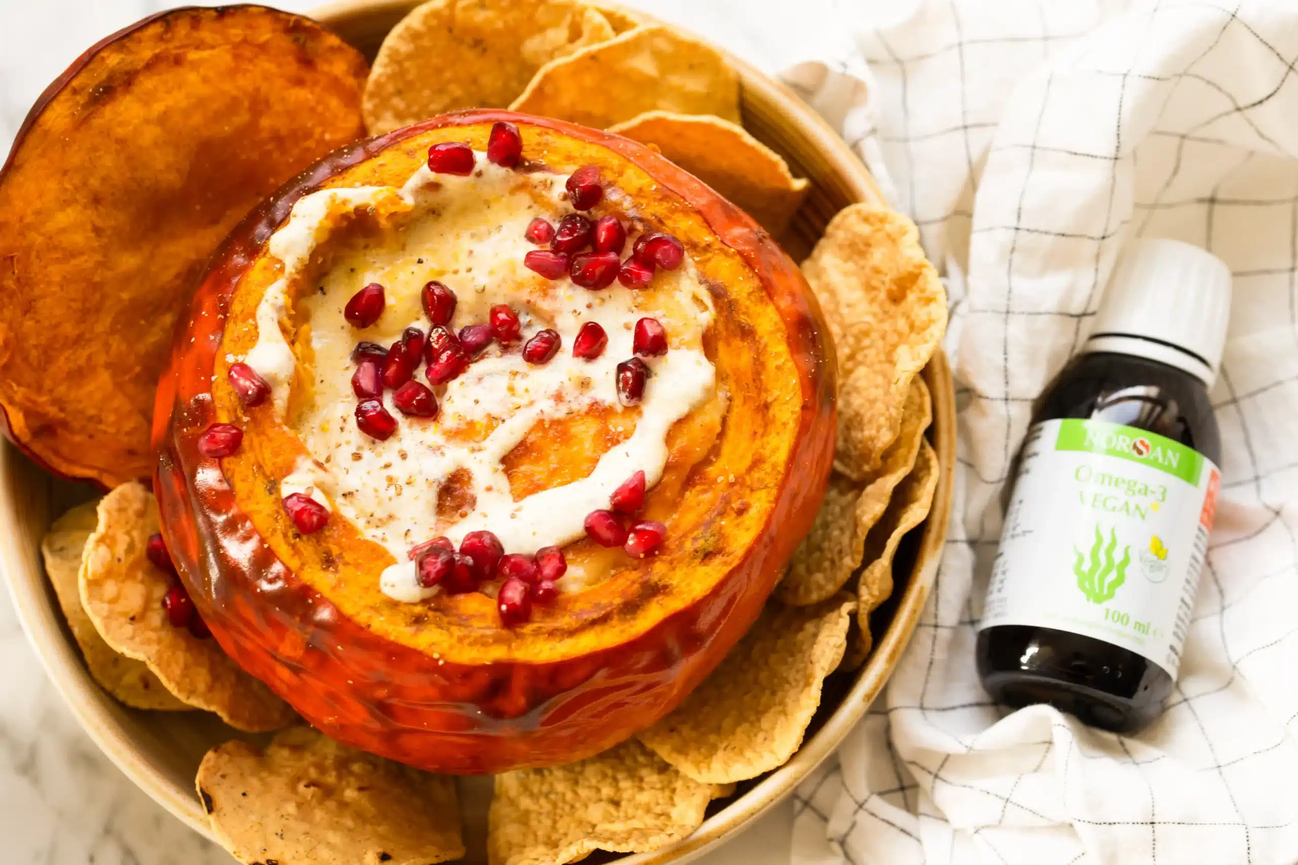 Cheesy Halloween Kürbis-Fondue mit Omega-3