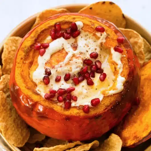 Cheesy Halloween Kürbis-Fondue mit Omega-3 